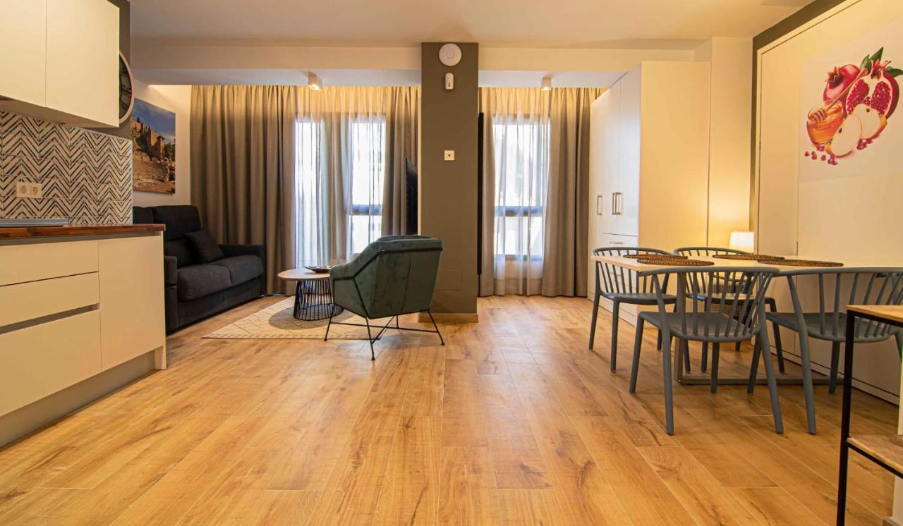 Apartamentos Leonor Málaga Eksteriør bilde