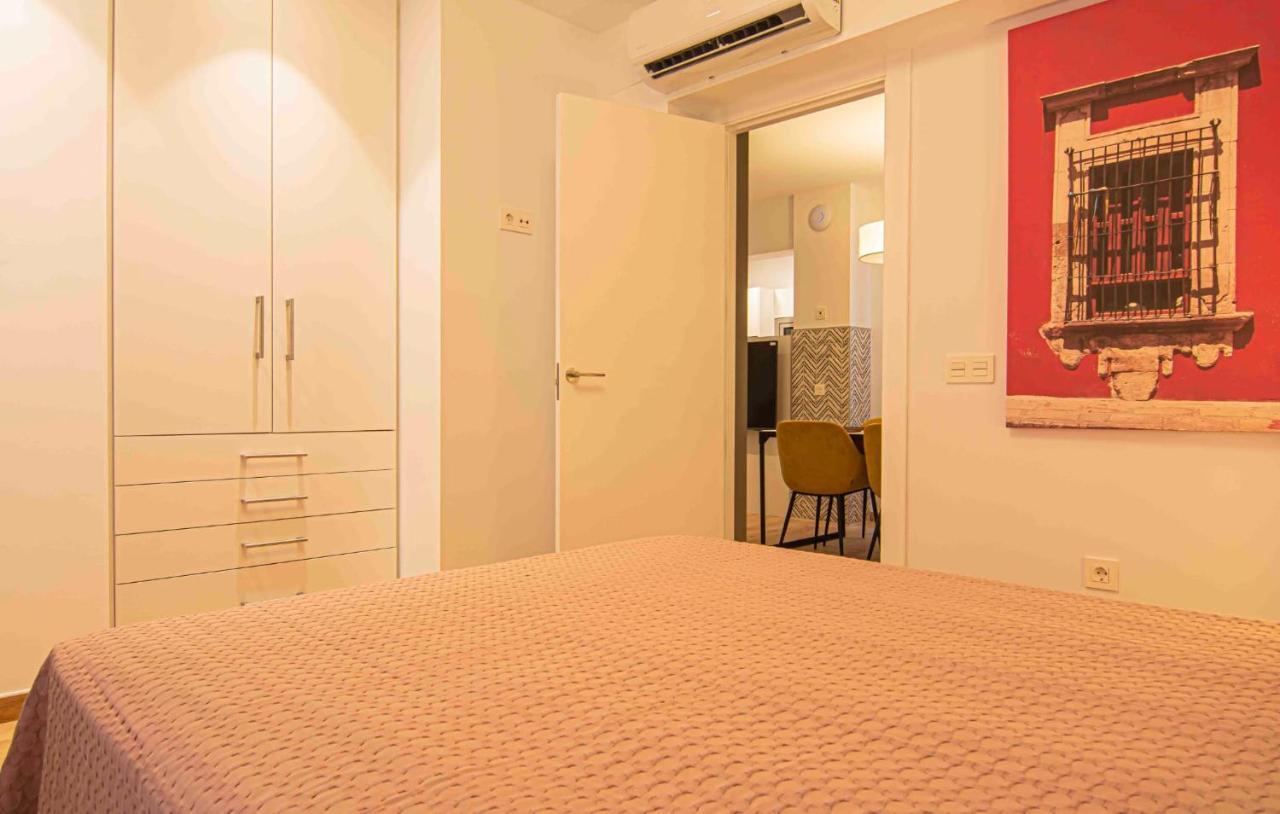 Apartamentos Leonor Málaga Eksteriør bilde
