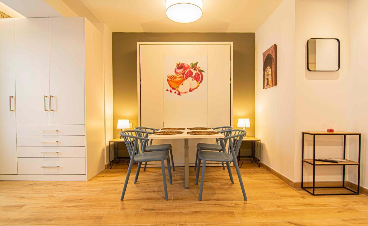 Apartamentos Leonor Málaga Eksteriør bilde